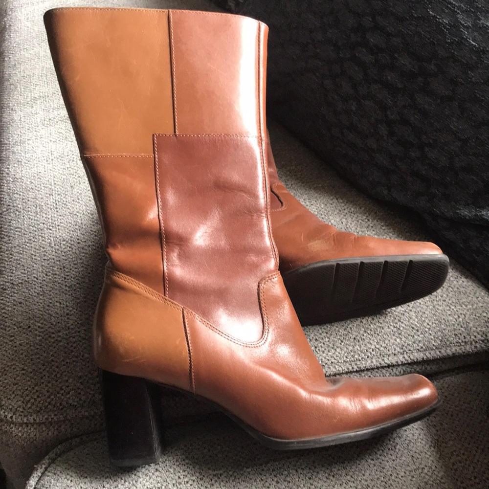 Artiva, Size 6 Brown